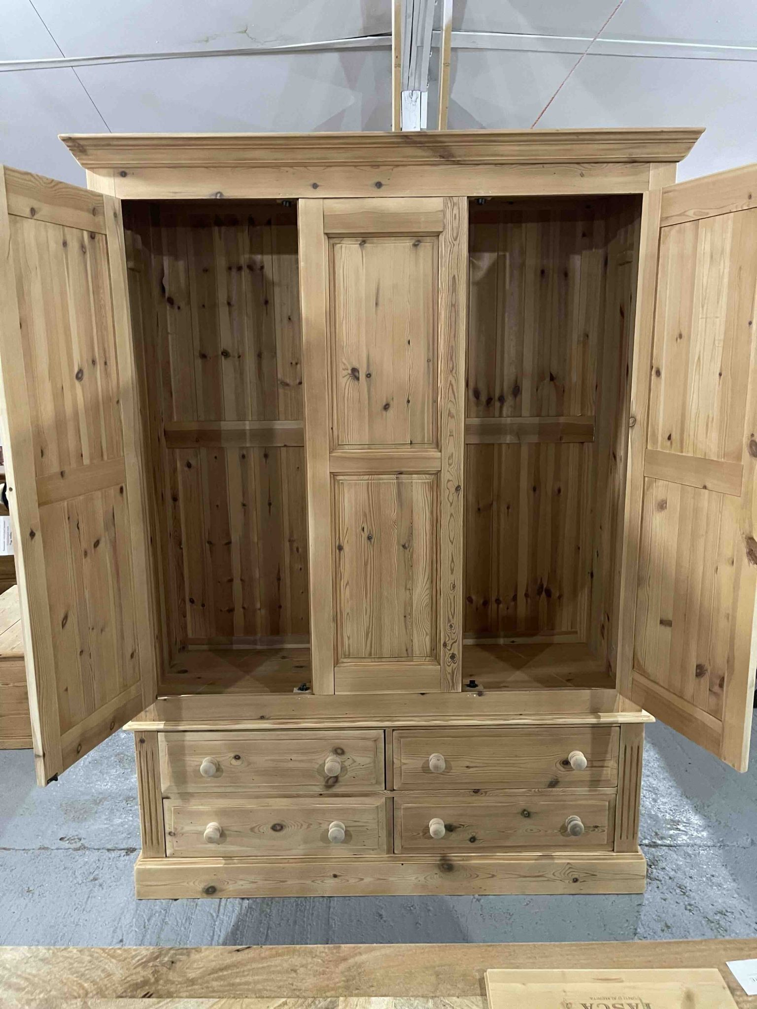 Strippled Solid Pine Triple Wardrobe - Image 2