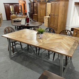 Nordic Style Table